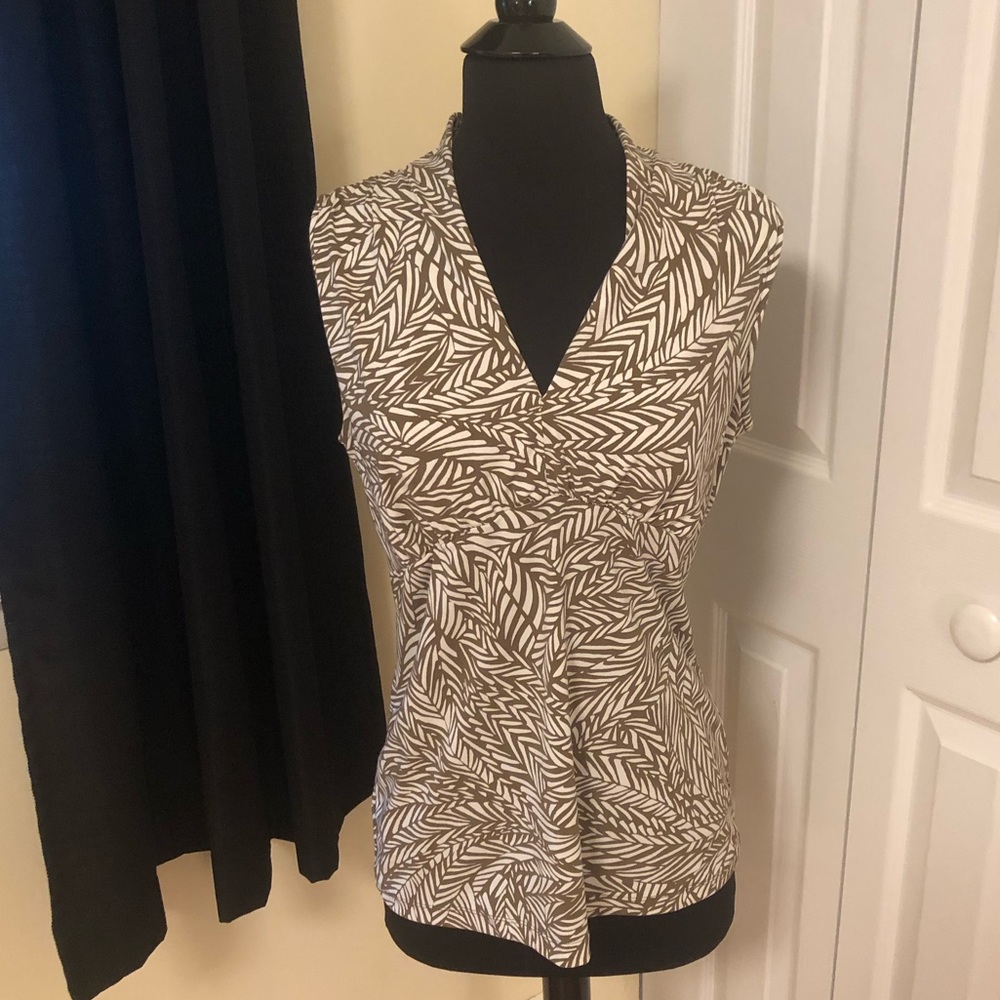 Banana Republic sleeveless top!